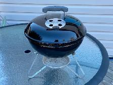 Weber 14" Charcoal BBQ Barbecue Grill. Excellent Condition.