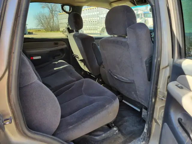 2001 GMC Yukon - Photo 7