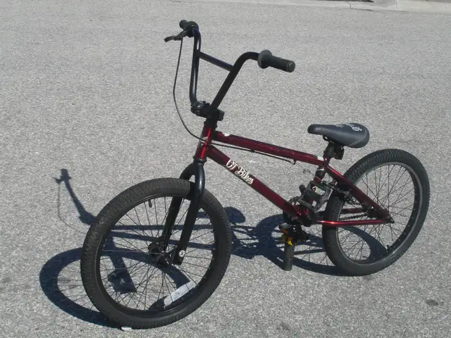 2 GT BMX BIKES UP FOR SALE YOUR CHOICE $150.00 PER BIKE & FIRM! - Photo 2