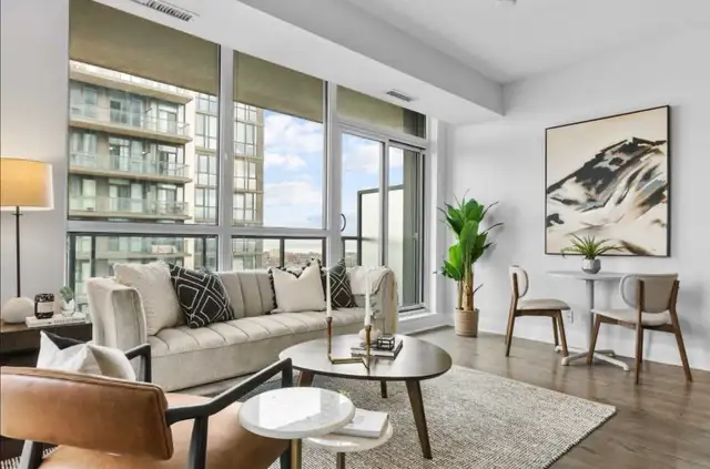 Etobicoke 1bed1bath condo for rent( Female roommate only) - Photo 2