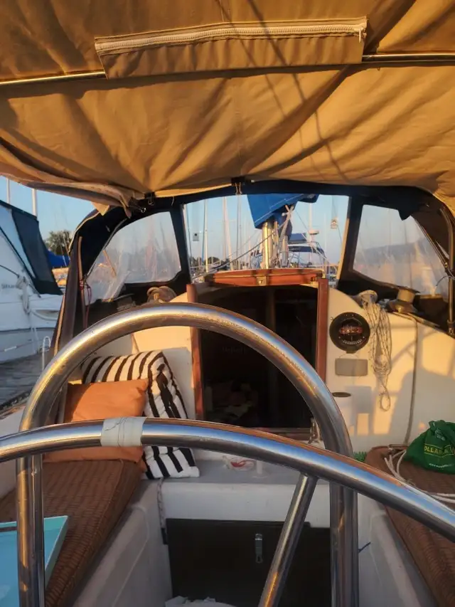 Classic 1973 C&C Sailboat - Photo 7