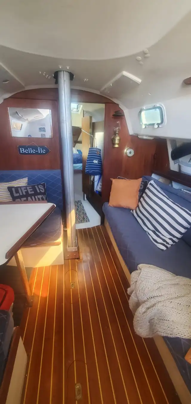 Classic 1973 C&C Sailboat - Photo 8