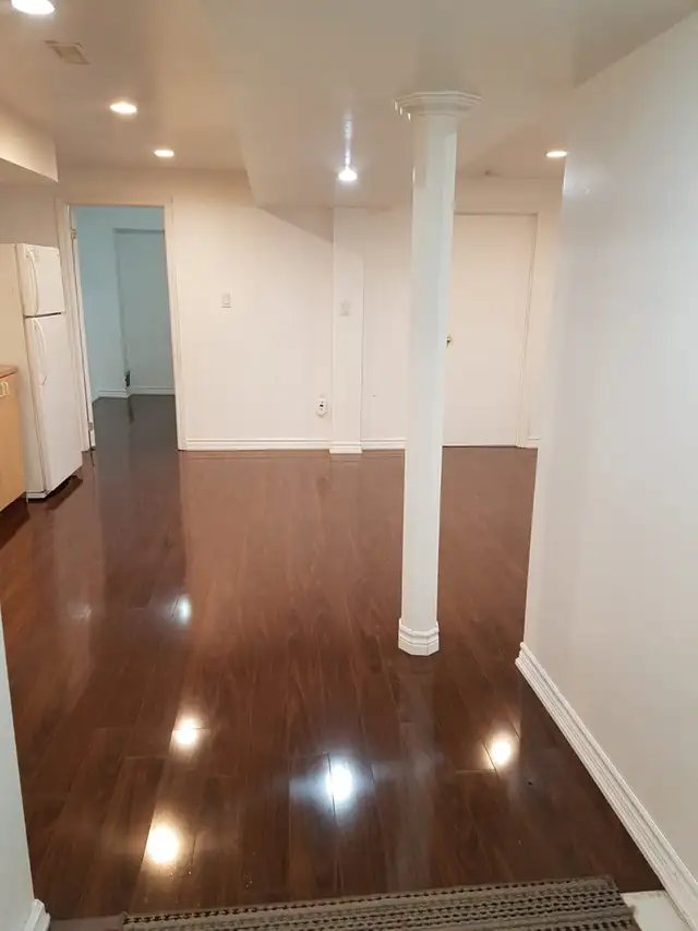 One Bedroom Basement - AirPort Rd / Sandalewood - Brampton - Photo 2