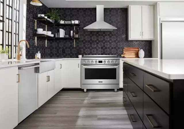 Frigidaire Professional PCFD3668AF 36' Dual Fuel Range Self Clea - Photo 5