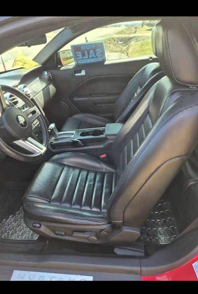 2007 Ford Mustang GT - Photo 10