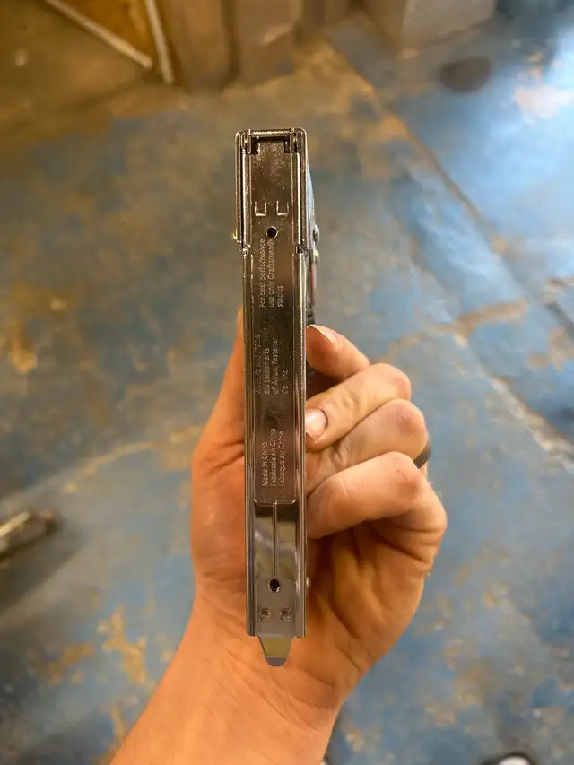 free stapler - Photo 3