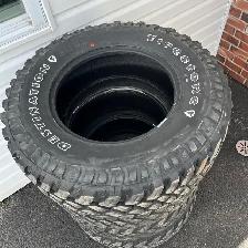 Tires 255/75/17