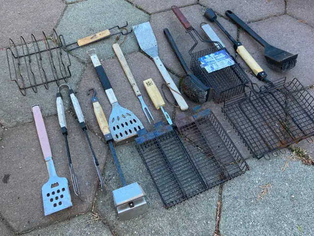 Various BBQ Barbecue Grilling Tools. Tongs, Baskets, Scrubbers - Photo 4