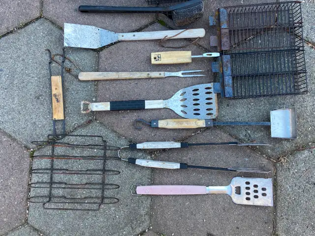 Various BBQ Barbecue Grilling Tools. Tongs, Baskets, Scrubbers - Photo 6