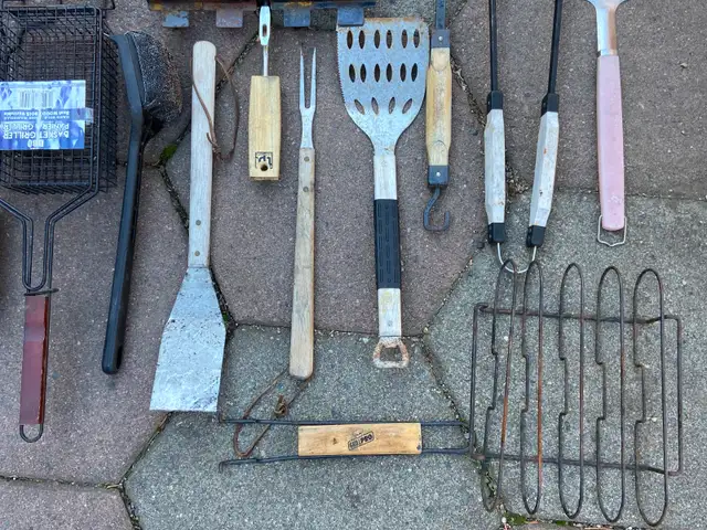 Various BBQ Barbecue Grilling Tools. Tongs, Baskets, Scrubbers - Photo 8