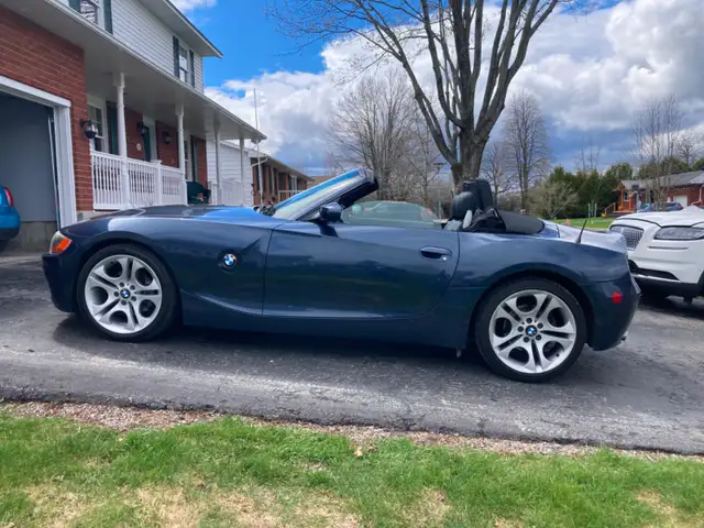 Pristine 2004 BMW Z4 3.0i