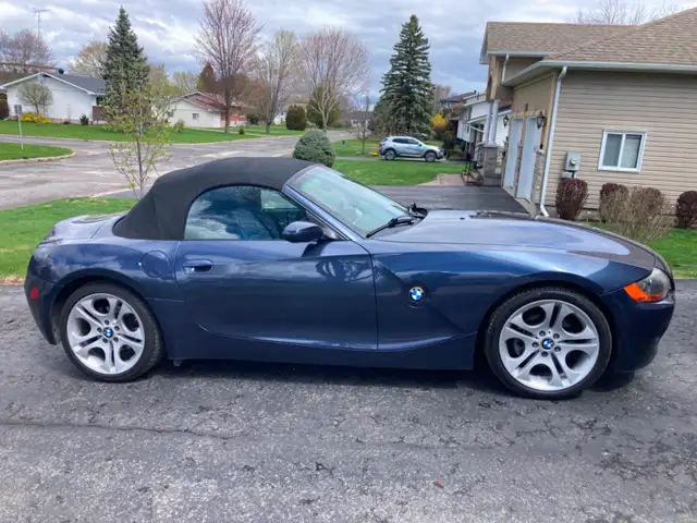 Pristine 2004 BMW Z4 3.0i - Photo 2