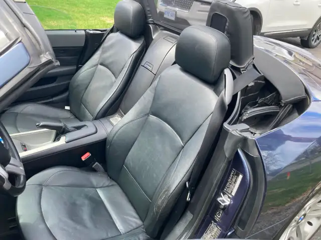 Pristine 2004 BMW Z4 3.0i - Photo 5