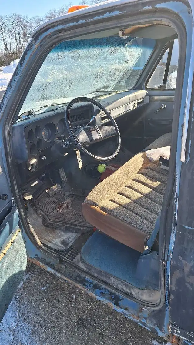 84 Chev Truck $2100 - Photo 5