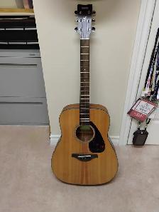 Yamaha FG800