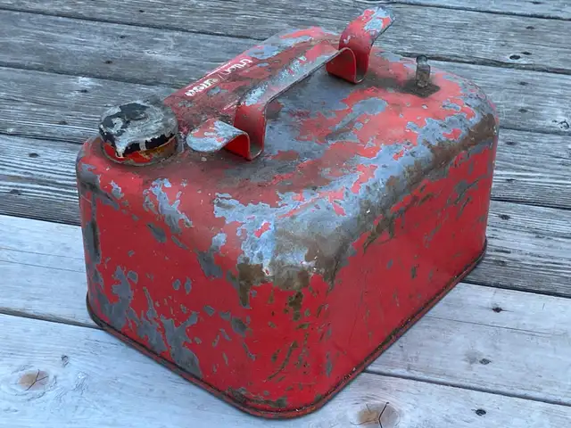 Triton/Arrow Metal Long Range Gas Tank. 3.5 Gallon, 13 Litres. - Photo 2