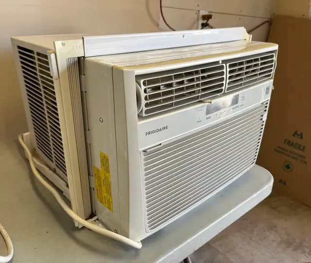 Frigidaire Air Conditioner - Photo 2