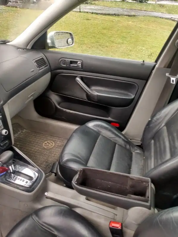 2005 VOLKSWAGEN JETTA - Photo 8