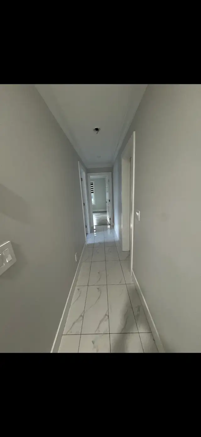 2 bedroom basement for rent in surrey - Photo 4