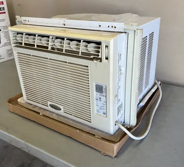 Whirlpool Air Conditioner - Photo 3