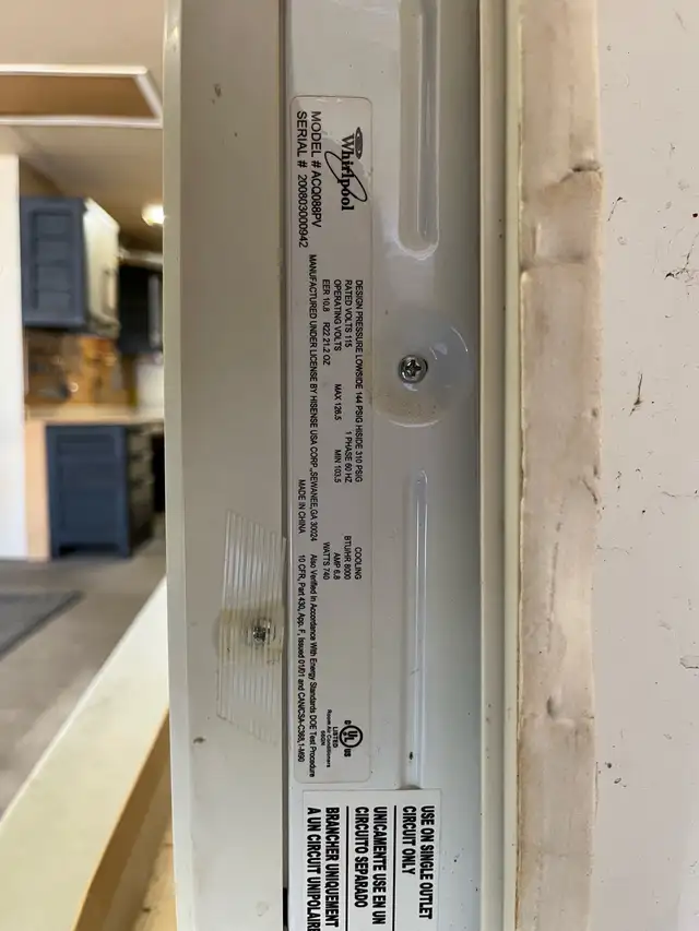 Whirlpool Air Conditioner - Photo 4