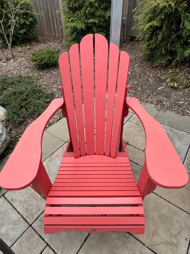 4 Muskoka Chairs - Photo 2