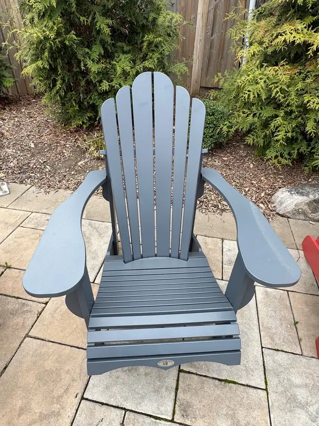 4 Muskoka Chairs - Photo 3