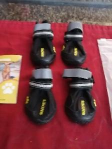 Qumy pet boots brand new dogs - Photo 2
