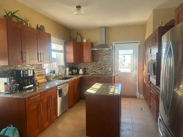 House Rental - Photo 4