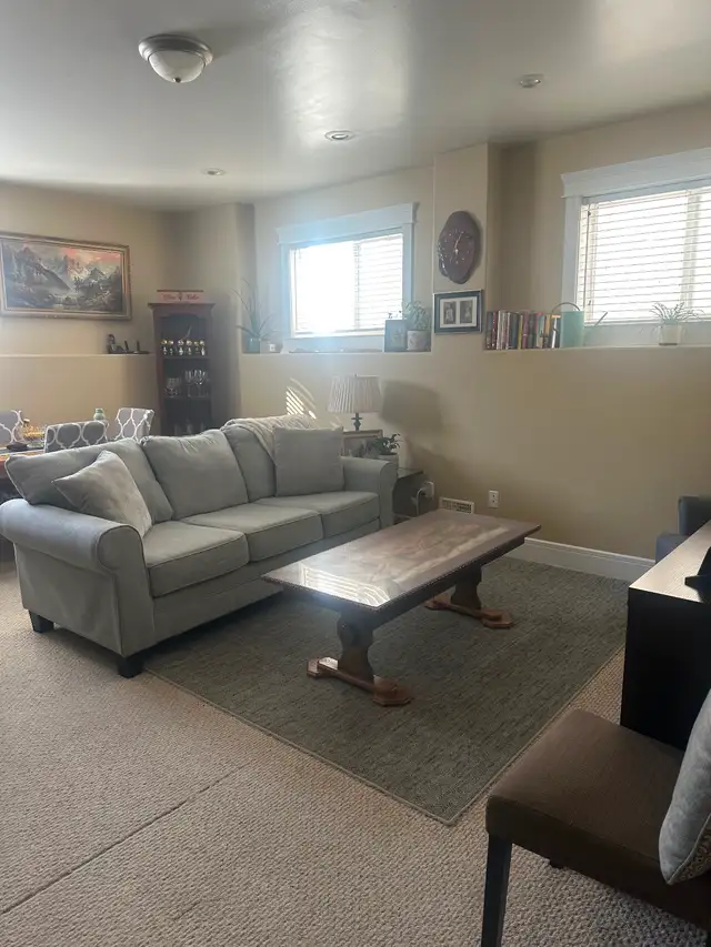 House Rental - Photo 5