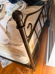 Queen mattress and box spring /frame: light