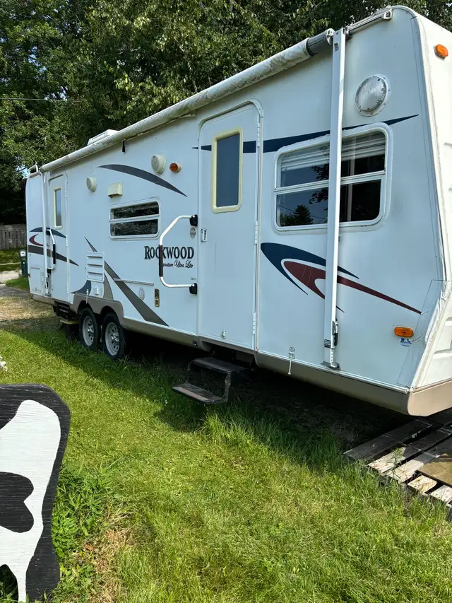 travel trailer - Photo 4