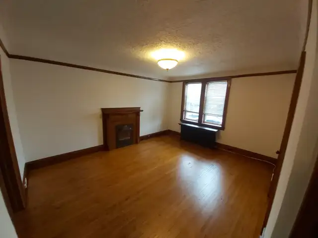 1 bedroom plus Apartment in Bloor West Village - $ 1,795