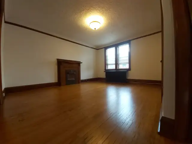 1 bedroom plus Apartment in Bloor West Village - $ 1,795 - Photo 6
