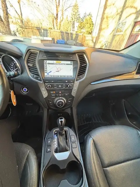 2018 Hyundai Sante Fe for Sale - Photo 6