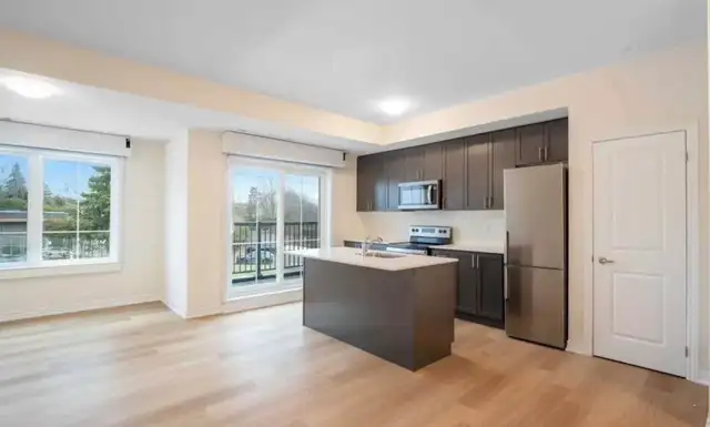 condo house - Photo 2