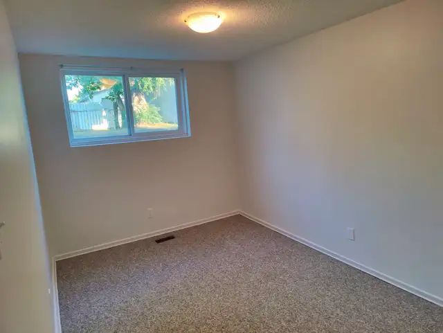4 Bed, 2 Bath Cumberland Ave House for Rent - Available June 1, - Photo 5
