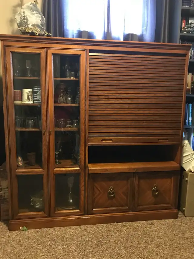 Wooden cabinet - Photo 4