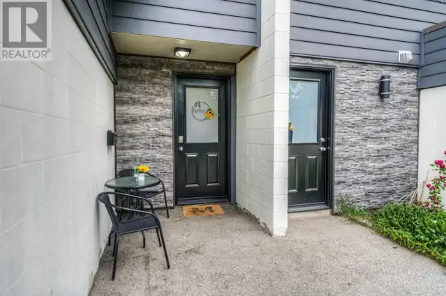 FOR RENT: A well-maintained 2-Bedroom Townhouse in Cambridge, ON - Photo 4