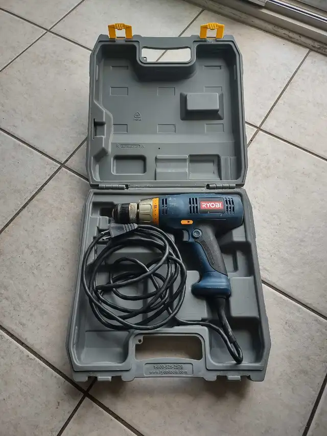 A wired clutch drill - This is not a hammer drill - Photo 3