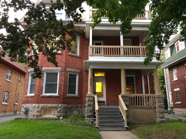 Live on the Glebe avenues - July 1 - 2 bed bsmt