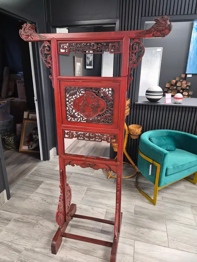 ANTIQUE CHINESE CLOTHING RACK