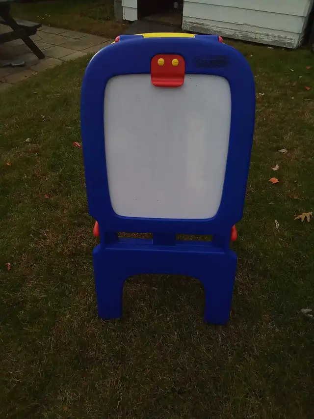 Un beau tableau mobile pour enfants. - Photo 2