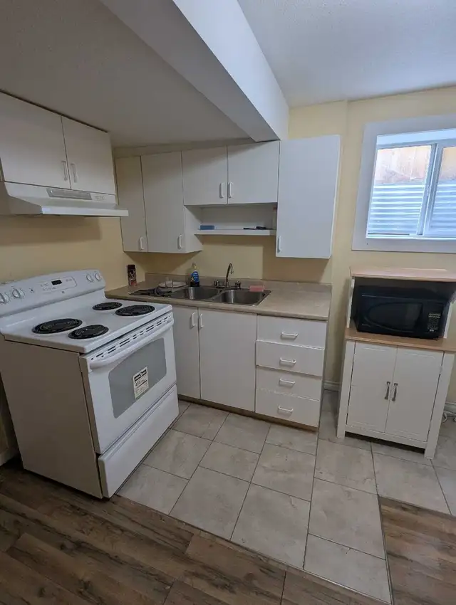 Studio Basement for Rent - Photo 6
