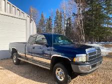 2002 Dodge Ram 2500 SLT Laramie 4x4  8’ Box