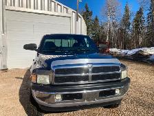 2002 Dodge Ram 2500 SLT Laramie 4x4  8’ Box - Photo 2