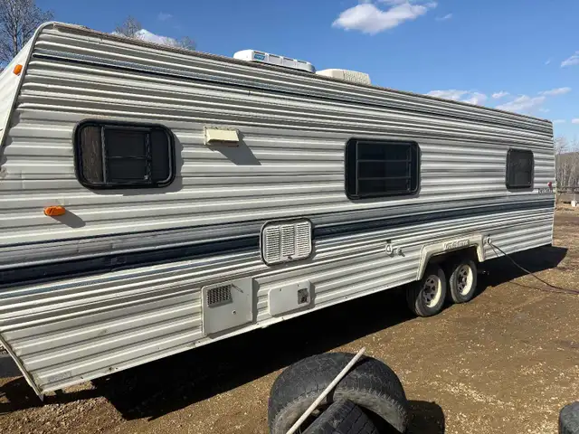 2000 32ft camper - Photo 2