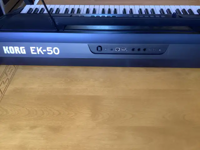 Clavier Korg  EK-50 (  COMME NEUF ), IMPECCABLE - Photo 3