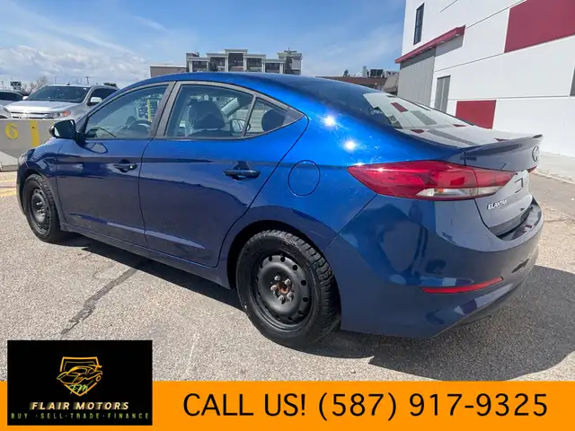 2018 Hyundai Elantra - Photo 6