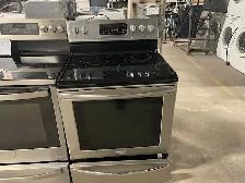 Cuisinière stainless vitrocéramique Frigidaire